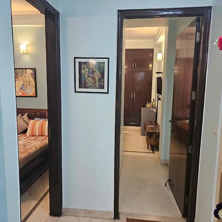Sky Bloom Luxury Homestay New Delhi Buitenkant foto