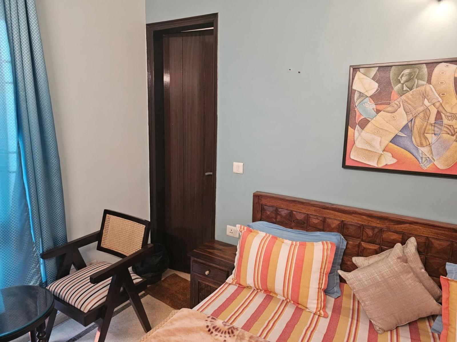 Sky Bloom Luxury Homestay New Delhi Buitenkant foto
