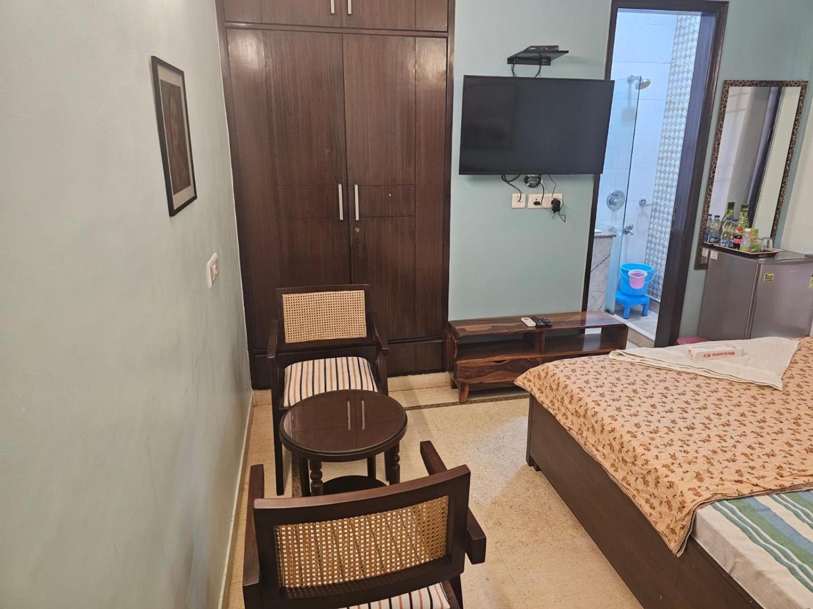 Sky Bloom Luxury Homestay New Delhi Buitenkant foto
