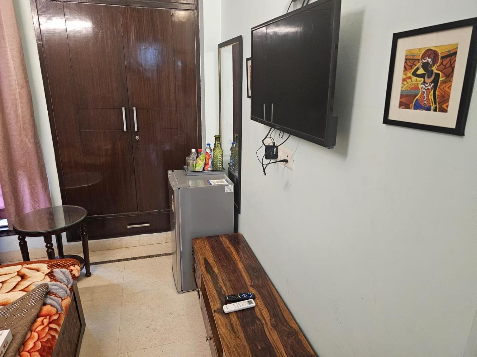 Sky Bloom Luxury Homestay New Delhi Buitenkant foto