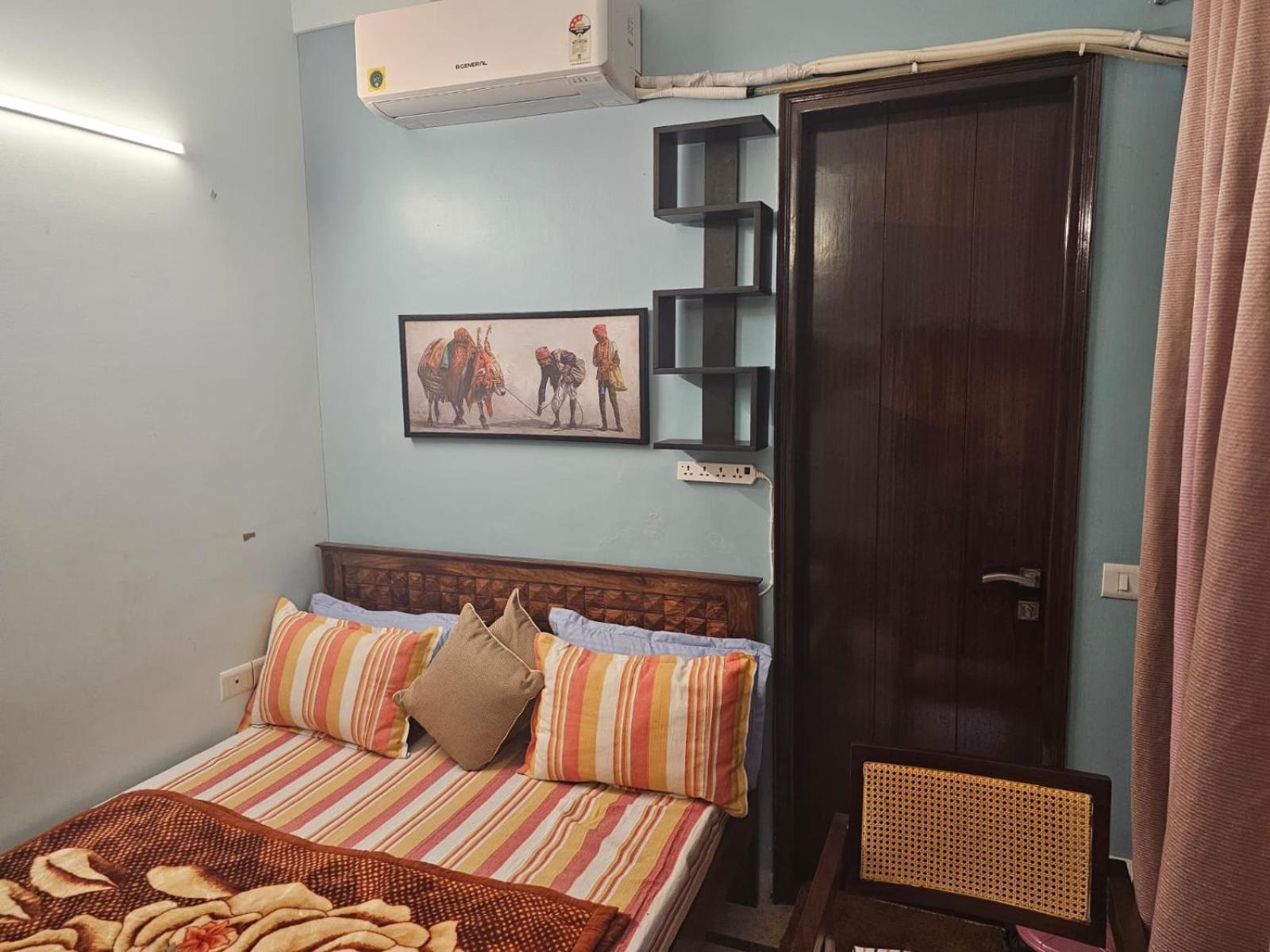 Sky Bloom Luxury Homestay New Delhi Buitenkant foto