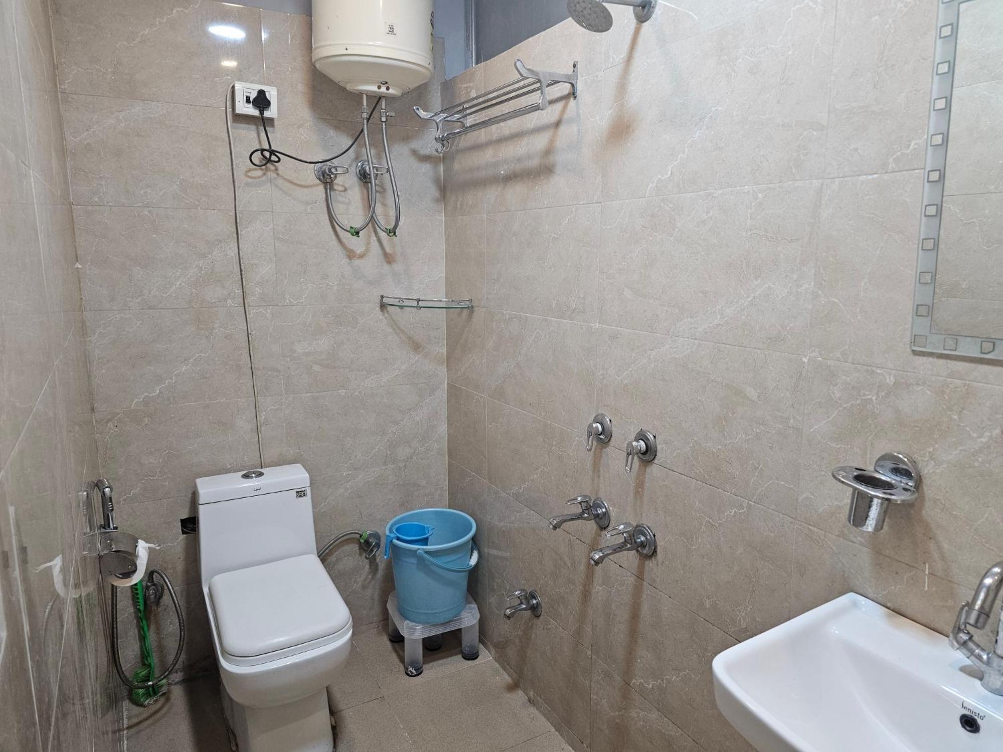 Sky Bloom Luxury Homestay New Delhi Buitenkant foto